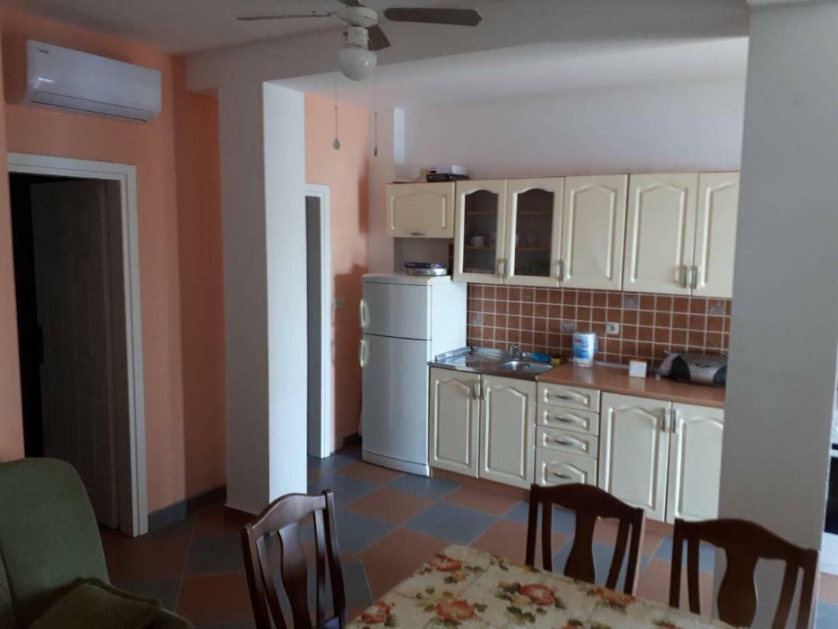 Apartments Horvat On Island Pag Vlašići المظهر الخارجي الصورة
