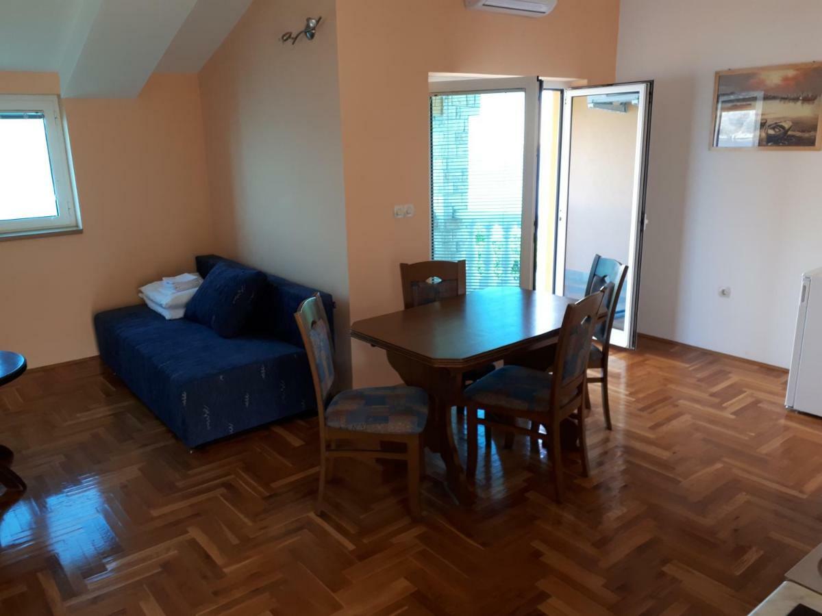 Apartments Horvat On Island Pag Vlašići المظهر الخارجي الصورة