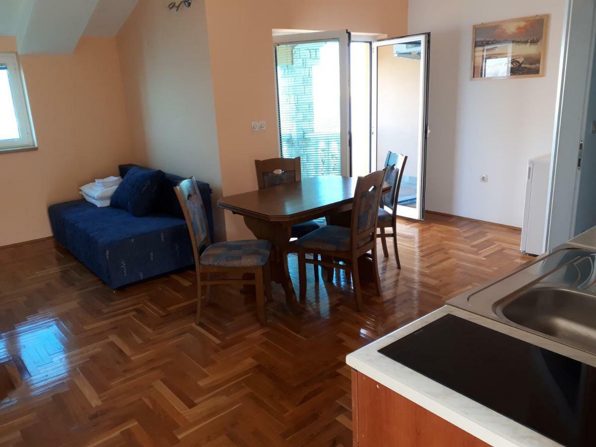Apartments Horvat On Island Pag Vlašići المظهر الخارجي الصورة